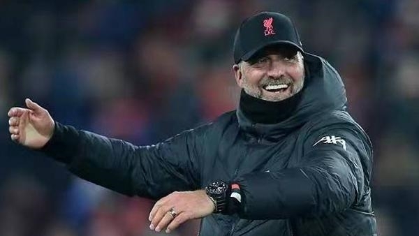 立陶宛男篮击败强敌晋级（立陶宛男篮力克劲敌成功晋级）