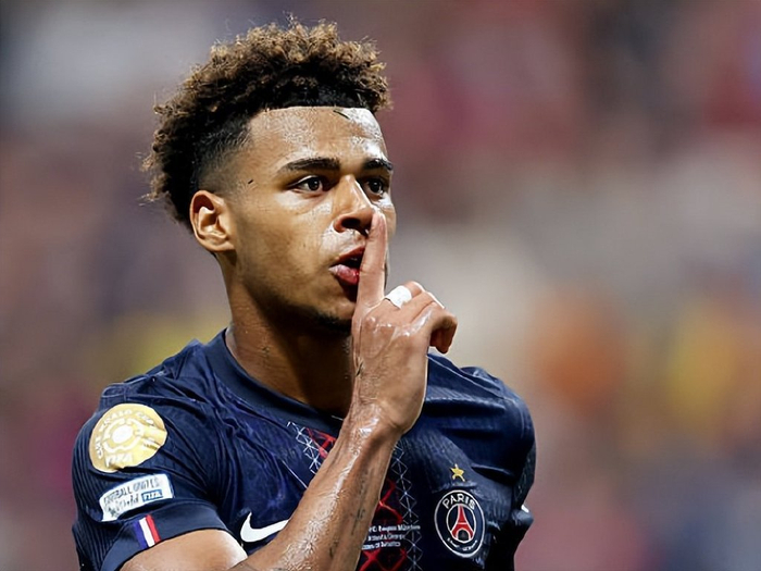 阿隆索生死战！不胜曼城或下课，皇马寻找替代者，齐祖渣叔二选一（阿隆索迎生死一战：若不胜曼城恐下课，皇马物色新帅，齐达内与克洛普二选其一）