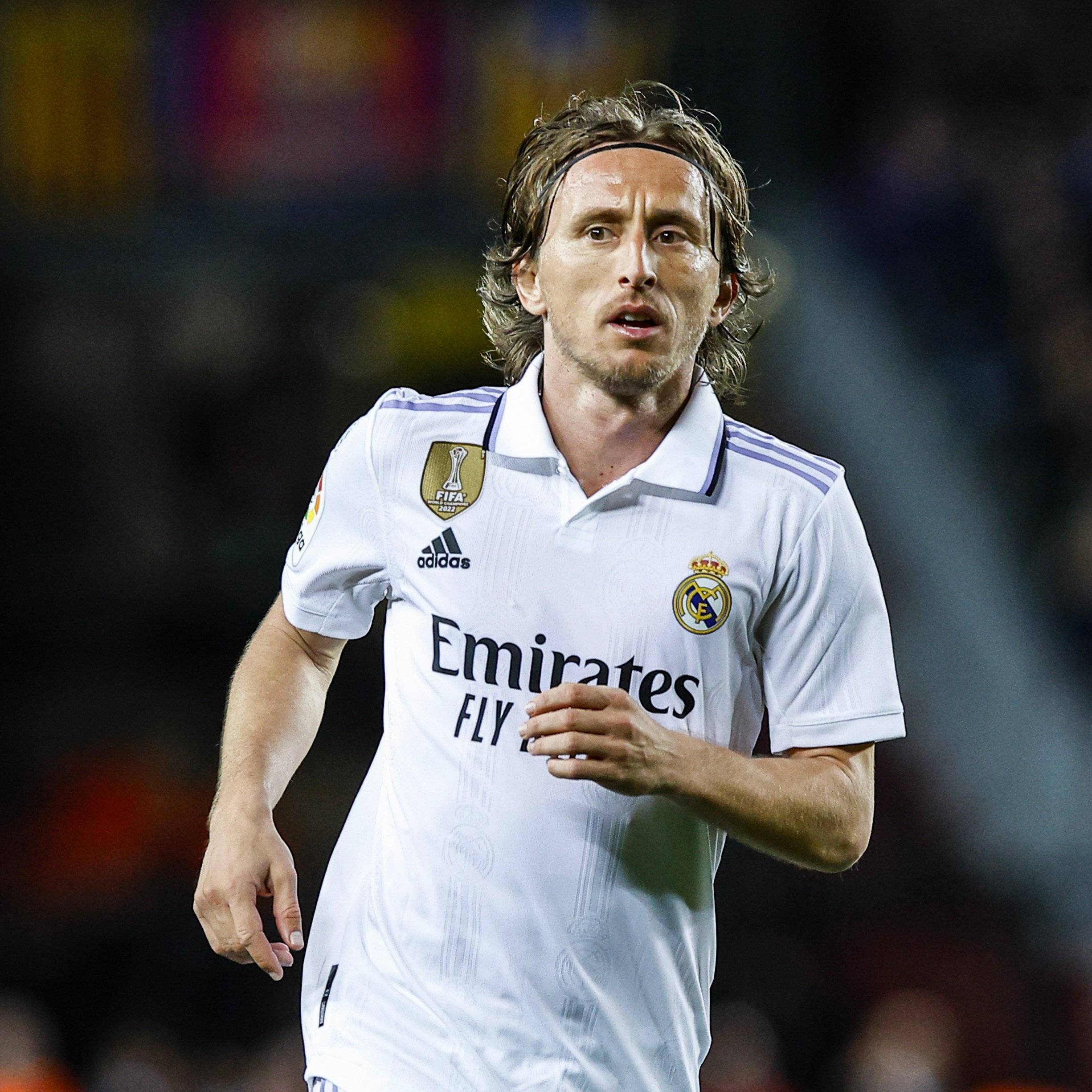 记者：帕尔默缺席欧冠赛前训练，但球员并未受伤（帕尔默缺席欧冠赛前训练，记者称并无伤情）