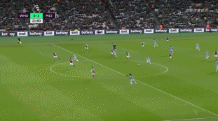 有消息称萨拉赫“很不高兴”，因为他不会在利物浦待满“六个月”。（传萨拉赫心情不佳：因无法在利物浦待满半年）