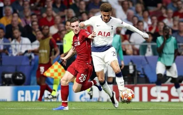 川超分区赛最佳阵出炉：南充门将成为票王，网红向男入选二阵（川超分区赛最佳阵公布：南充门将加冕票王，网红向男跻身二阵）