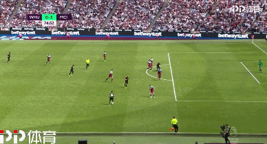 马卡：姆巴佩今日在健身房进行单独训练，力求能赶上下轮联赛（马卡报：姆巴佩今日在健身房单练，争取赶上下轮联赛）