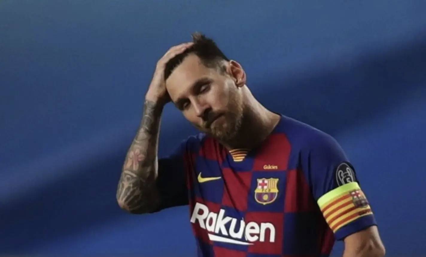 新鹏城推出与深圳本土潮流品牌COSTS联名限定球衣，售价799元（新鹏城携手深圳潮牌COSTS发布联名限量球衣，定价799元）