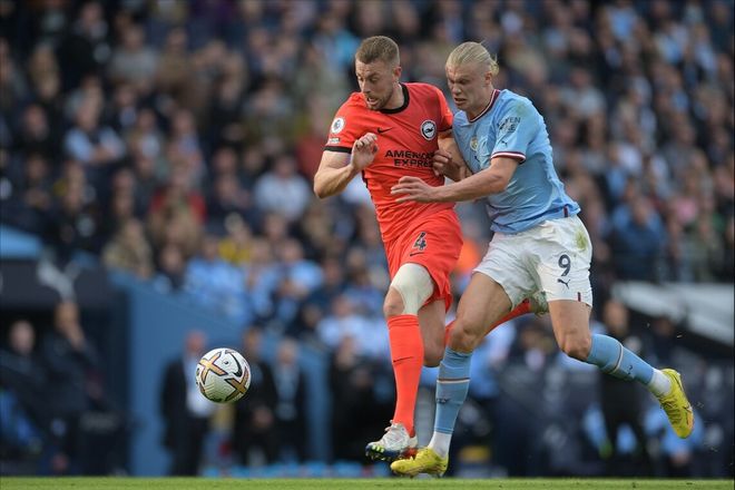 德转列苏格兰球员历史身价前10：罗伯逊8000万欧第1，小麦第2（德转公布苏格兰球员历史身价TOP10：罗伯逊8000万欧居首，小麦位列第二）