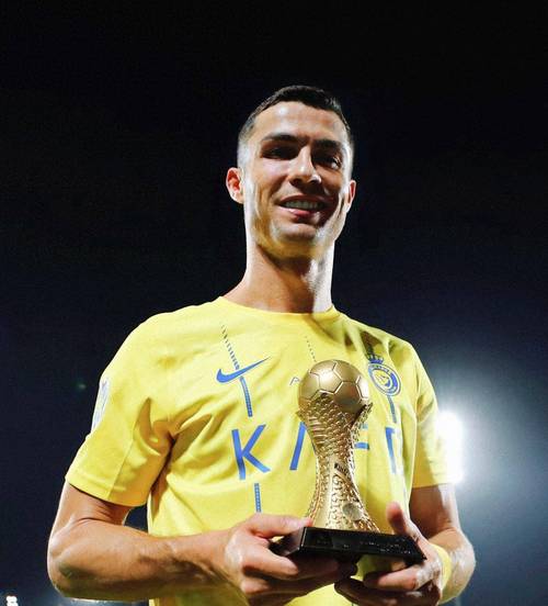 阿斯顿维拉英超前5轮不胜，现四连胜登顶英超第3（从前五轮不胜到四连胜，阿斯顿维拉跃居英超第三）