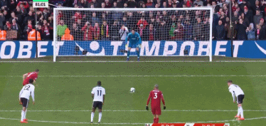 迪马：斯卡尔维尼右内收肌拉伤，将继续因伤缺阵（迪马：斯卡尔维尼右腿内收肌拉伤，仍将缺席比赛）