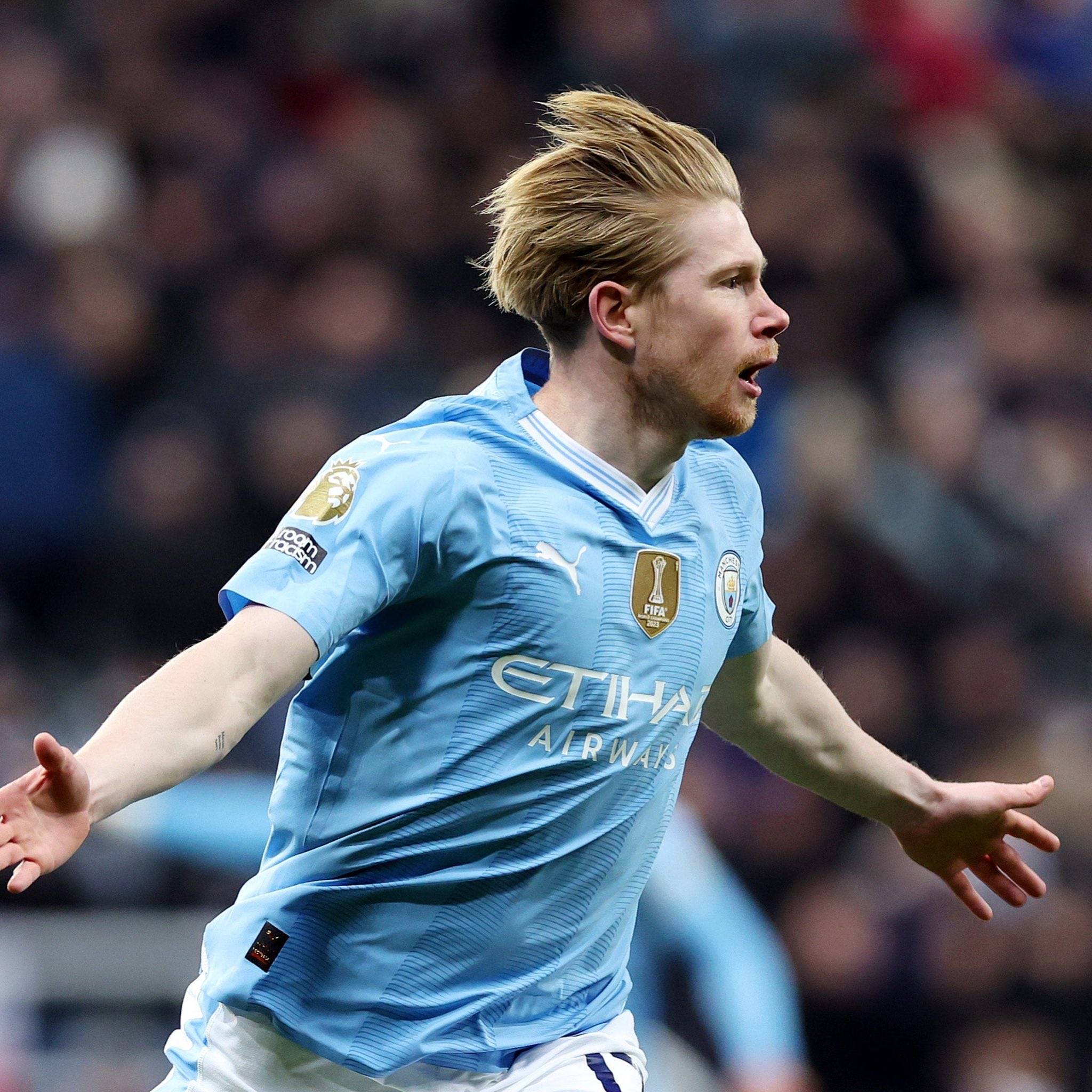 TA：沙特、美职联许多球队有意萨拉赫，但1月买他可行性不大（沙特与美职联多家俱乐部追求萨拉赫，冬窗引进可行性不高）