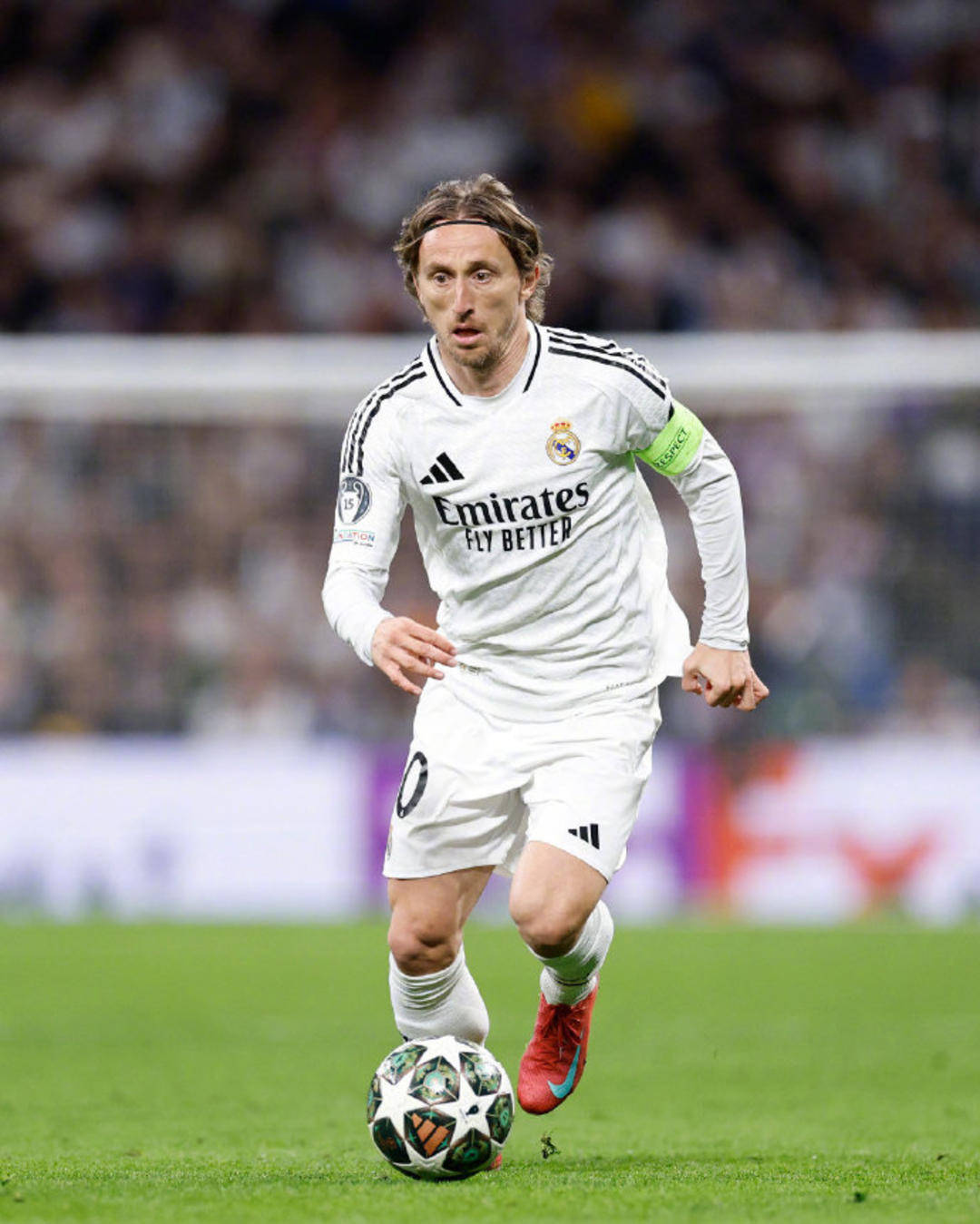 官方：恰尔汗奥卢手腕受伤退出土耳其大名单，不会出战西班牙（官方：手腕受伤，恰尔汗奥卢退出土耳其大名单，缺席战西班牙）